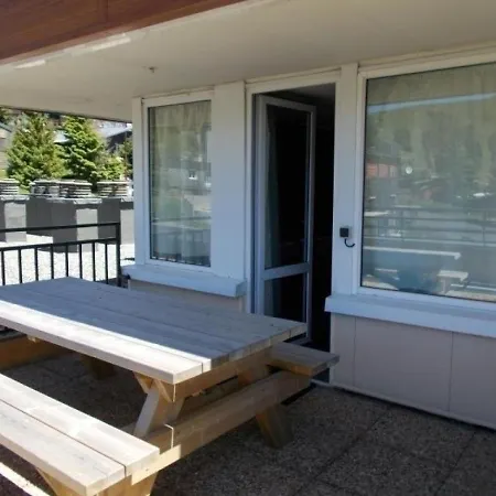 Besse-et-saint-anastaise-super Besse, 1 Piece, 6 Personnes - Fr-1-395-26 Apartamento